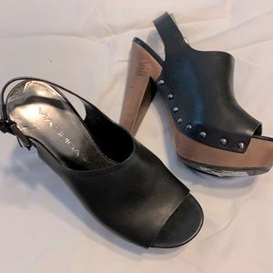 Platform sandals with leather upper, size 5